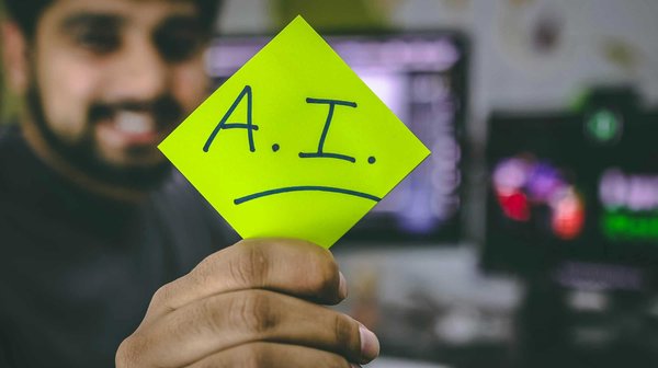 How Can AI Enhance the Personalization of UK E-learning Platforms?